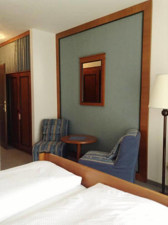 Hotel Gruenes Tuerl Bad Schallerbach Extérieur photo