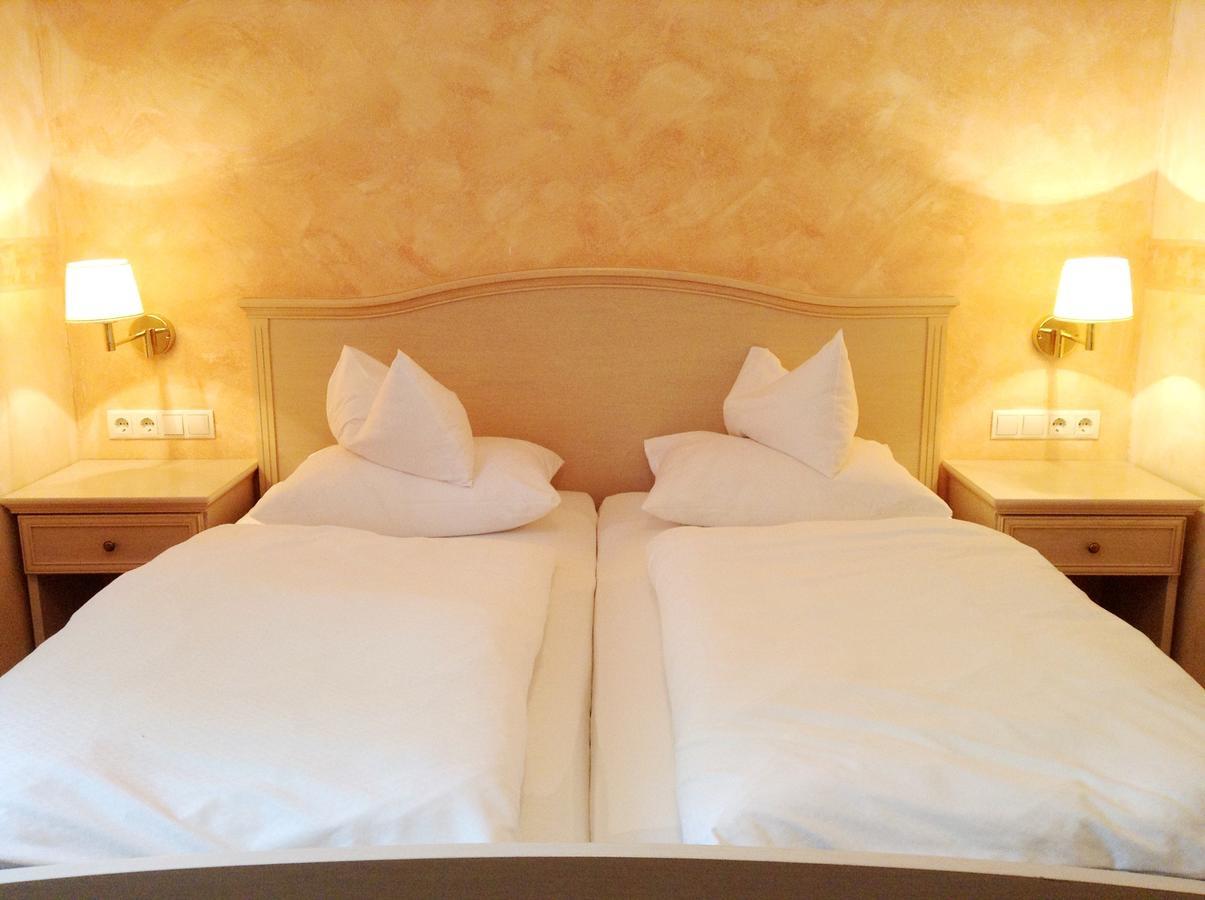 Hotel Gruenes Tuerl Bad Schallerbach Chambre photo