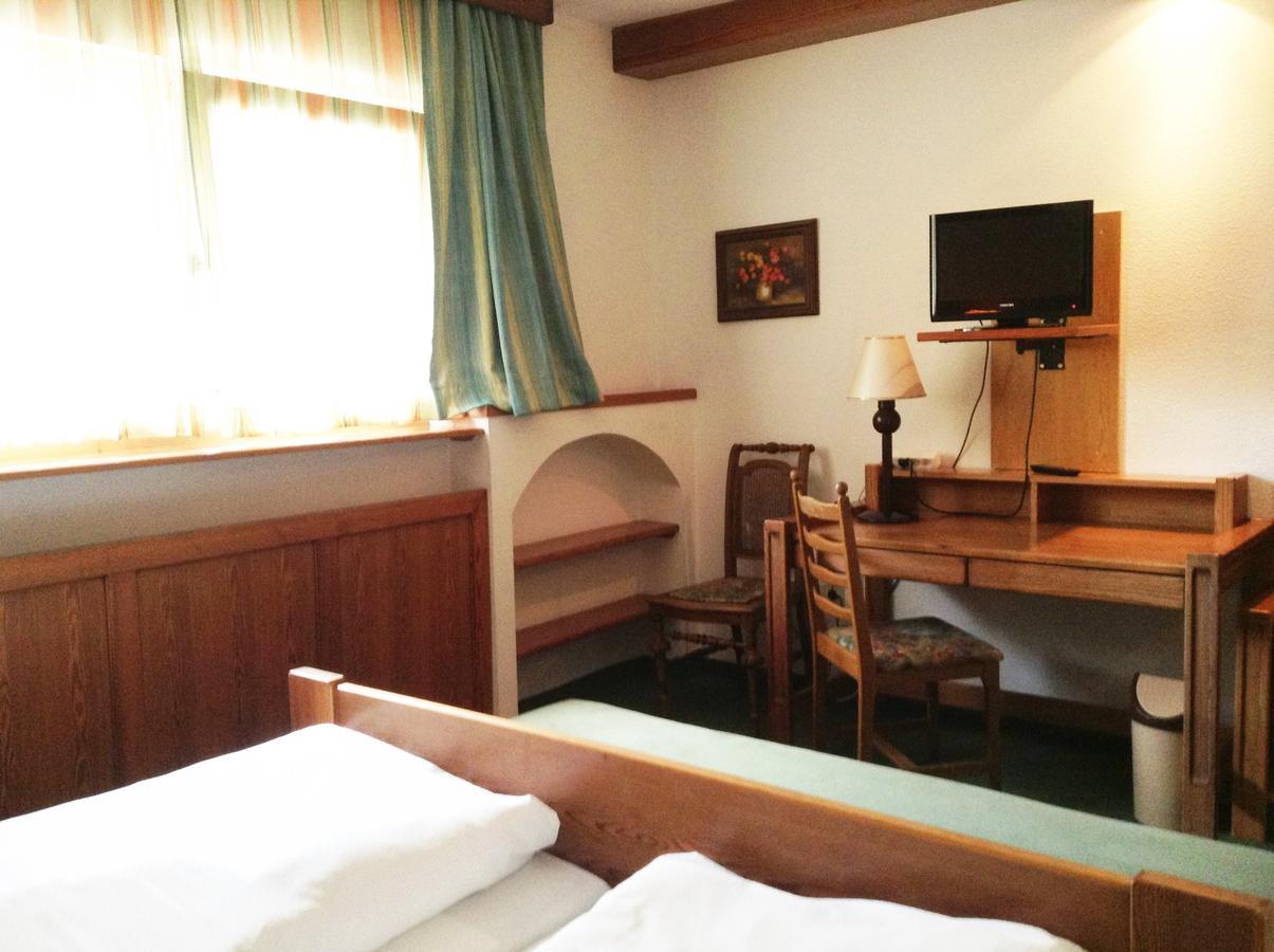 Hotel Gruenes Tuerl Bad Schallerbach Chambre photo